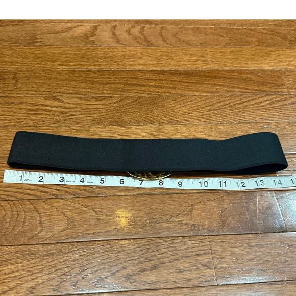 Vintage Day-Lor Belt | 1980s Stretch Cinch Belt with Swirled Black & Gold Buckle - Picture 9 of 16